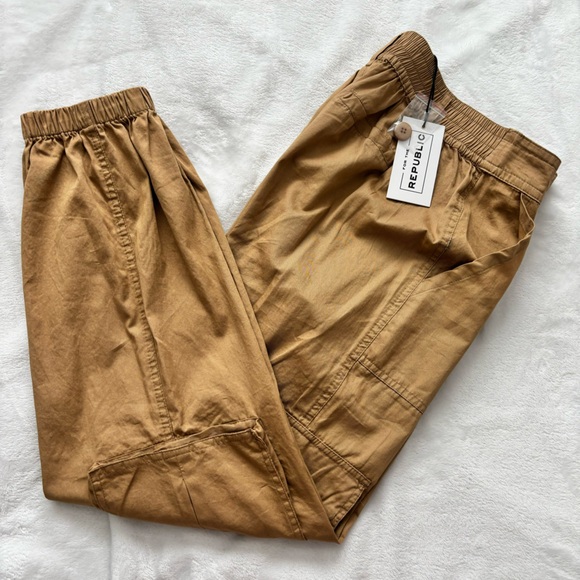 For The Republic Pants - FOR THE REPUBLIC Cotton Khaki Cargo Jogger Pants--M